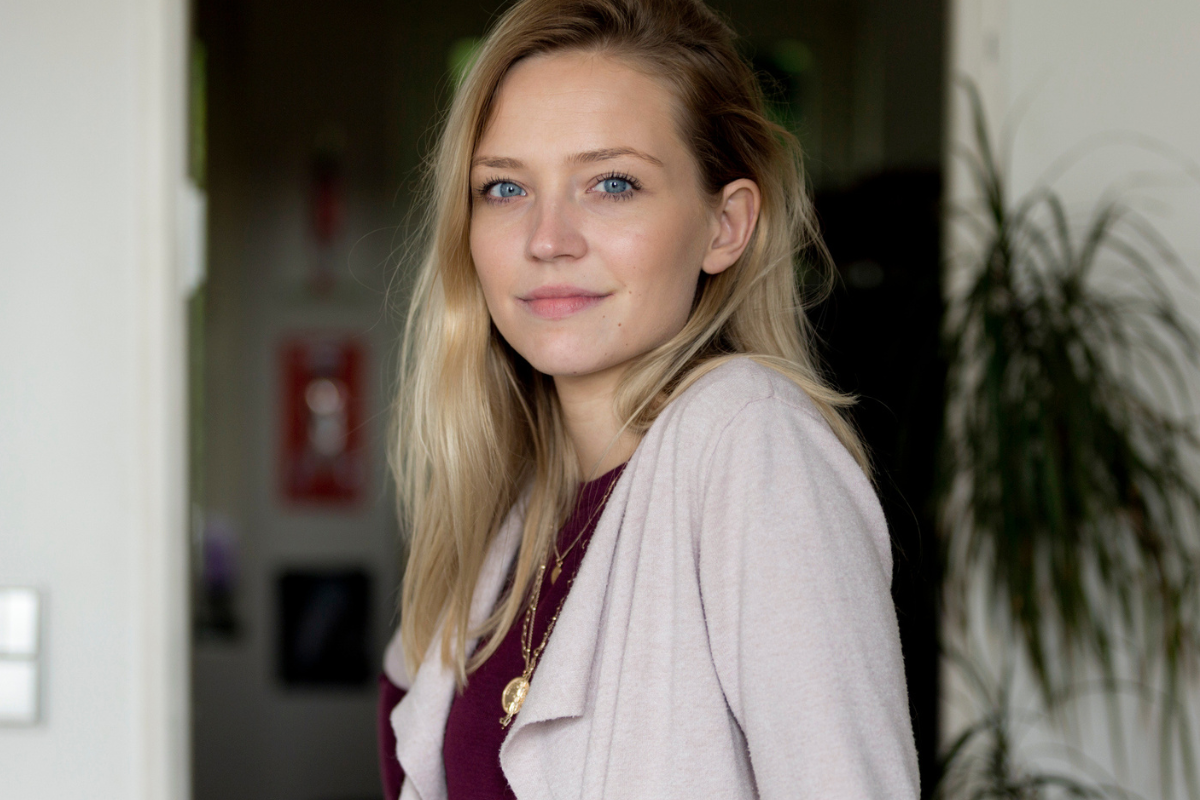 pewna siebie kobieta