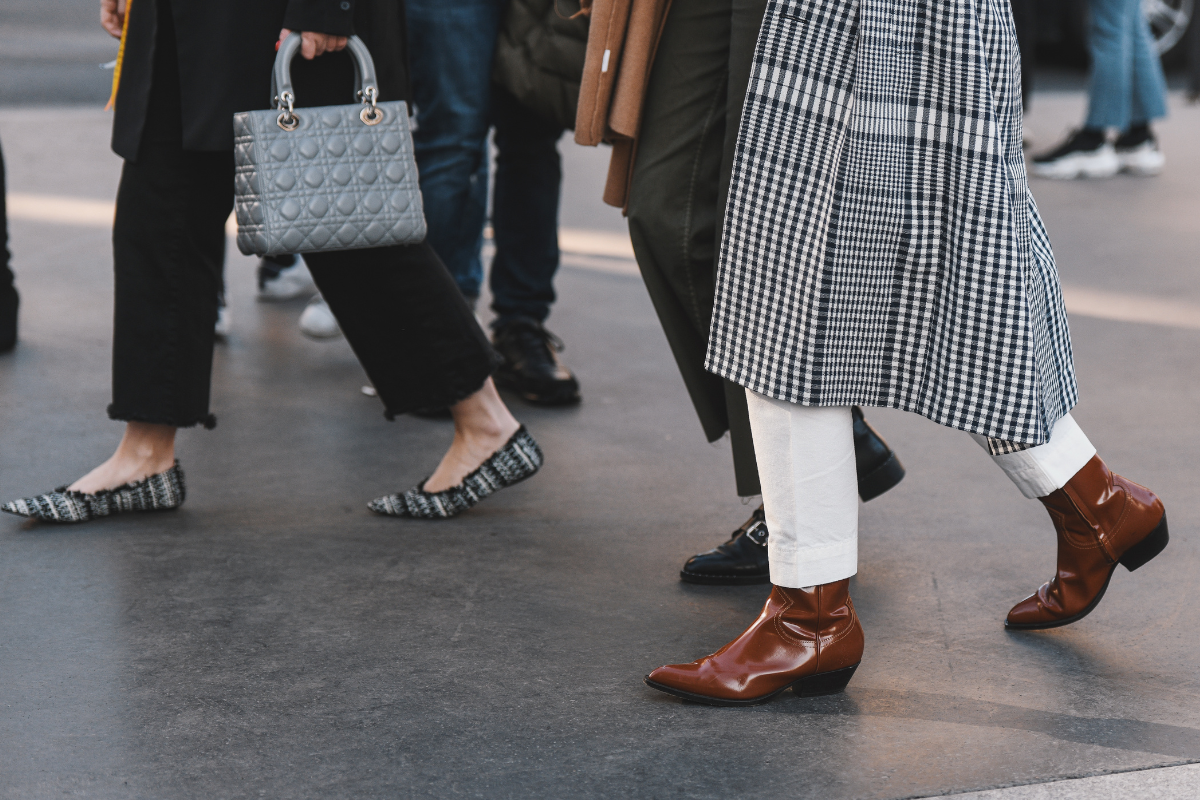 Na wyprzedaży w CCC są buty, które tego lata noszą paryskie it-girls