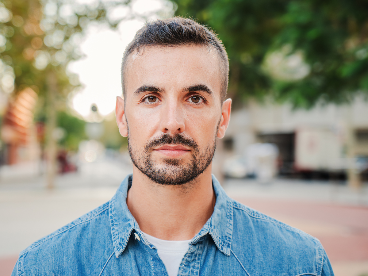 rozczarowany mężczyzna