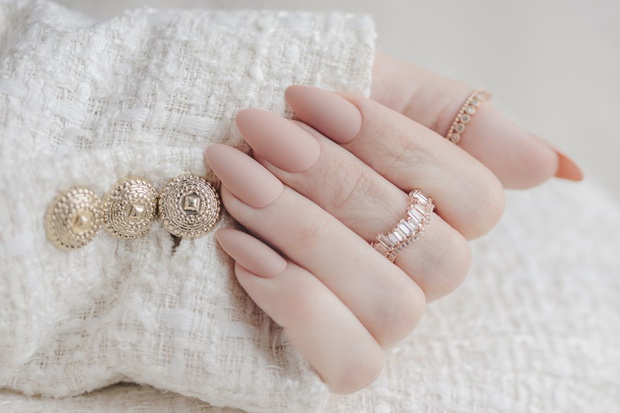 jak wyglądają linen nails