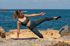 Side kick - proste ćwiczenie na brzuch i biodra