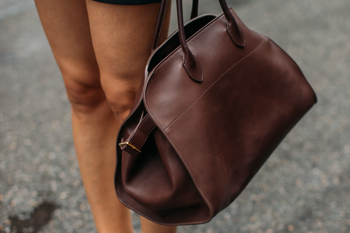 Chocolate shopper bag to modna torba na jesień i zimę 2025