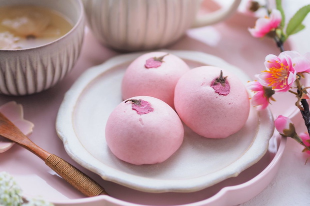 japońskie słodycze sakura manju