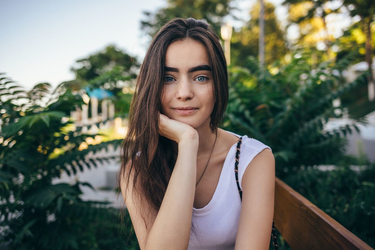 uśmiechnięta kobieta 30+
