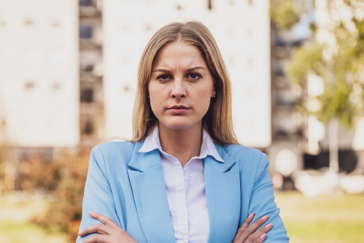 zezłoszczona kobieta