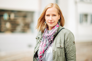 pewna siebie kobieta