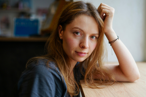 pewna siebie kobieta