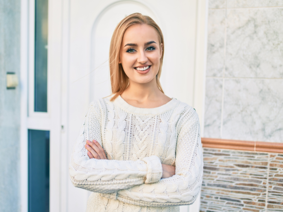 pewna siebie kobieta