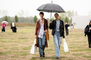 Klasyczne jeansy Stradivarius