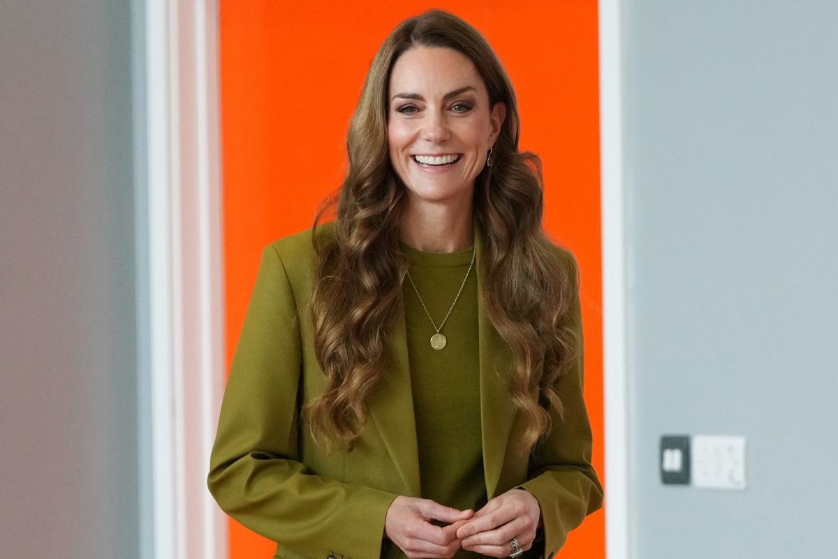 Melanżowy sweterek księżnej Kate