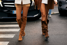 Zamszowe kozaki slouchy ze Stradivariusa to hit wśród it-girls