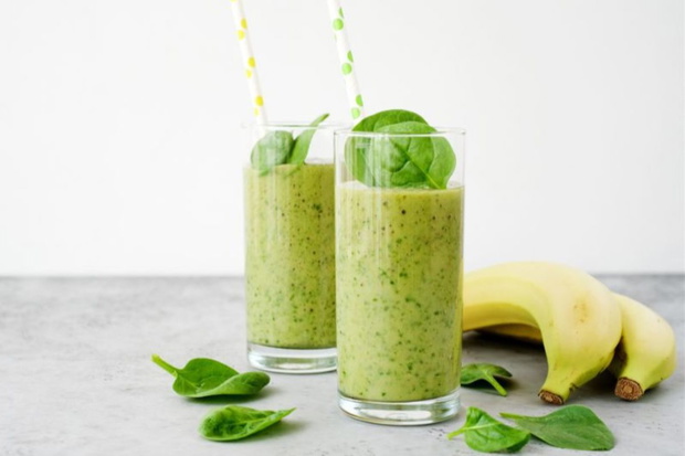 Zielone glow smoothie na promienną cerę