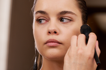Krem BB DROP OF PERFECTION od Veoli Botanica zostawia efekt satin skin
