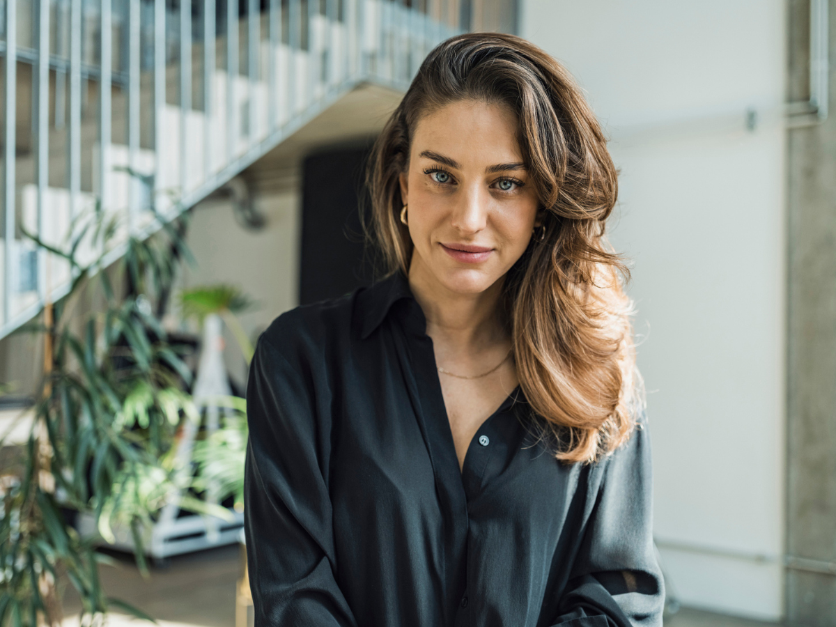 zaskoczona kobieta