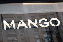 Beżowy sweter z Mango