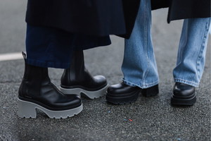 Futuristic chelsea boots z Born2Be