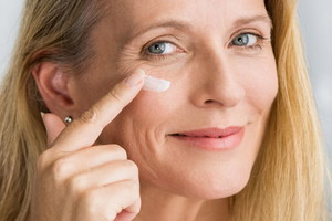 Krem przeciwzmarszczkowy Eveline Cosmetics