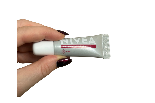 Balsam do ust Glowy Lips z kwasem hialuronowym i witaminą E