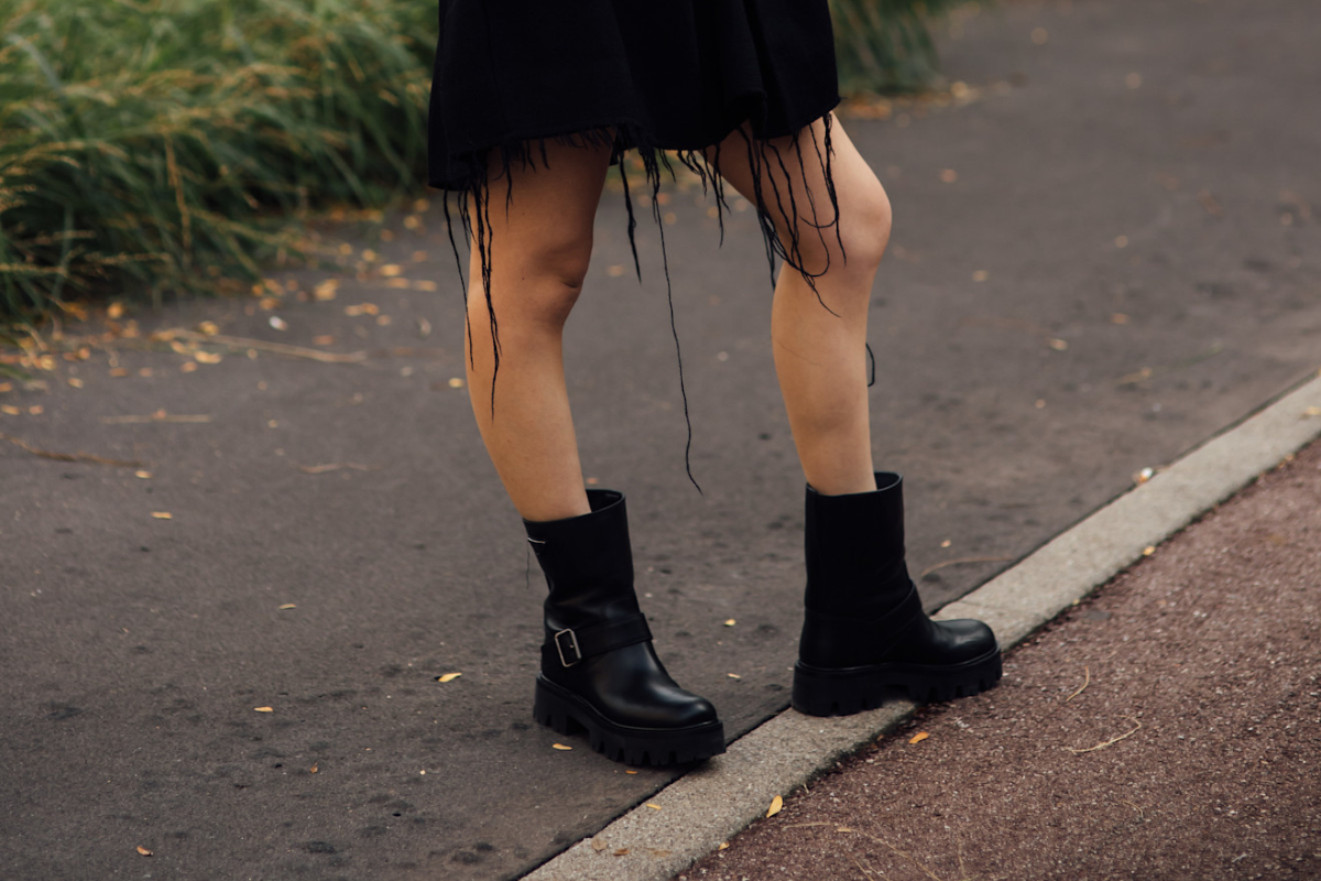 skórzane biker boots teraz 51% taniej w CCC