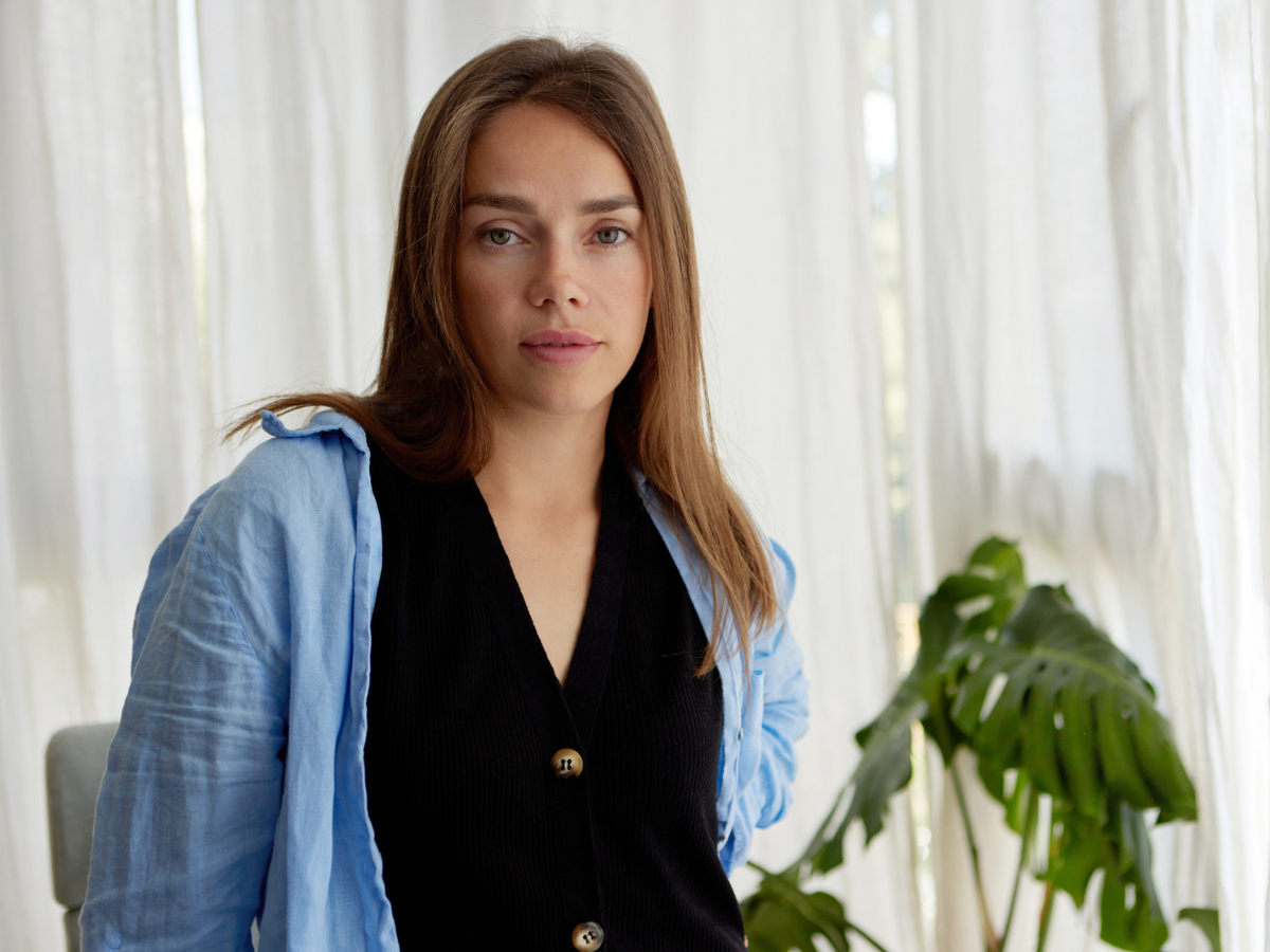 pewna siebie kobieta