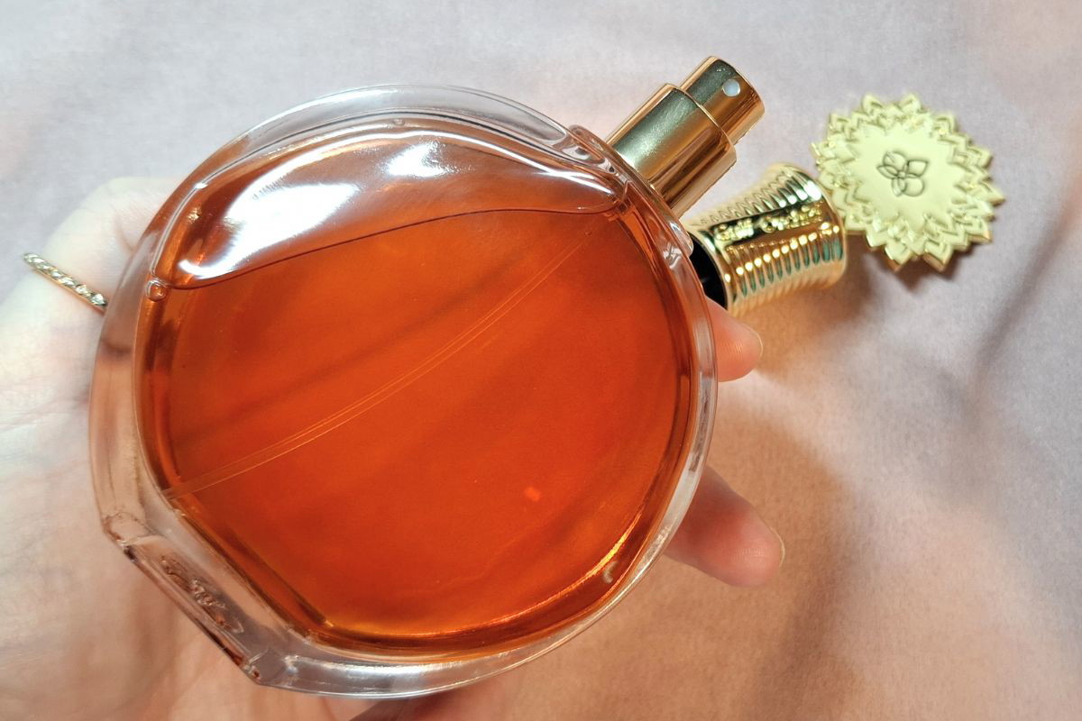 Arabskie perfumy z Hebe Maison Asrar Fakhama