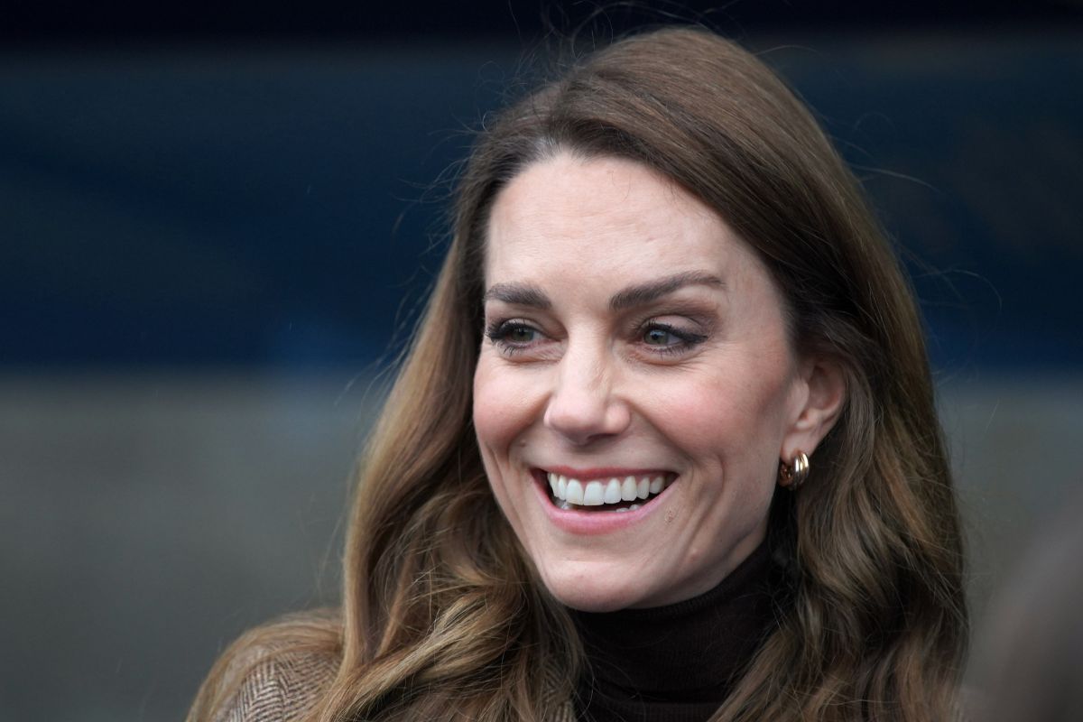 Kate Middleton w monochromatycznej stylizacji