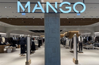 Jeansowy top z Mango – hit wiosny 2026, który robi całą stylizację