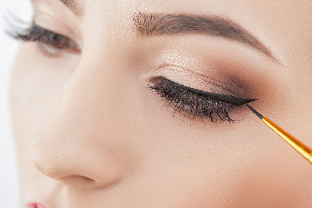Trwały eyeliner