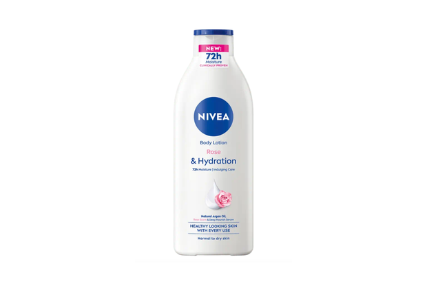 Różany balsam z olejem arganowym NIVEA Rose Touch