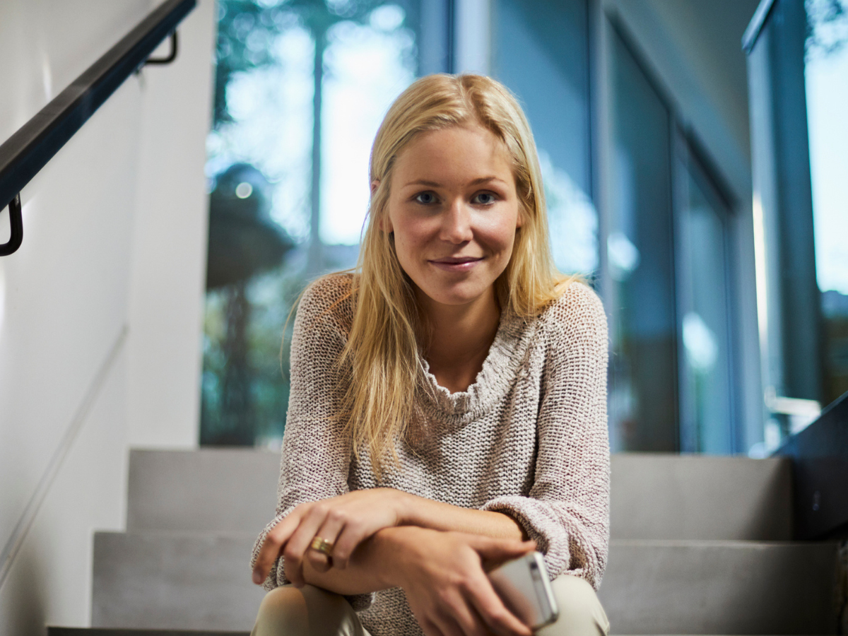 pewna siebie kobieta