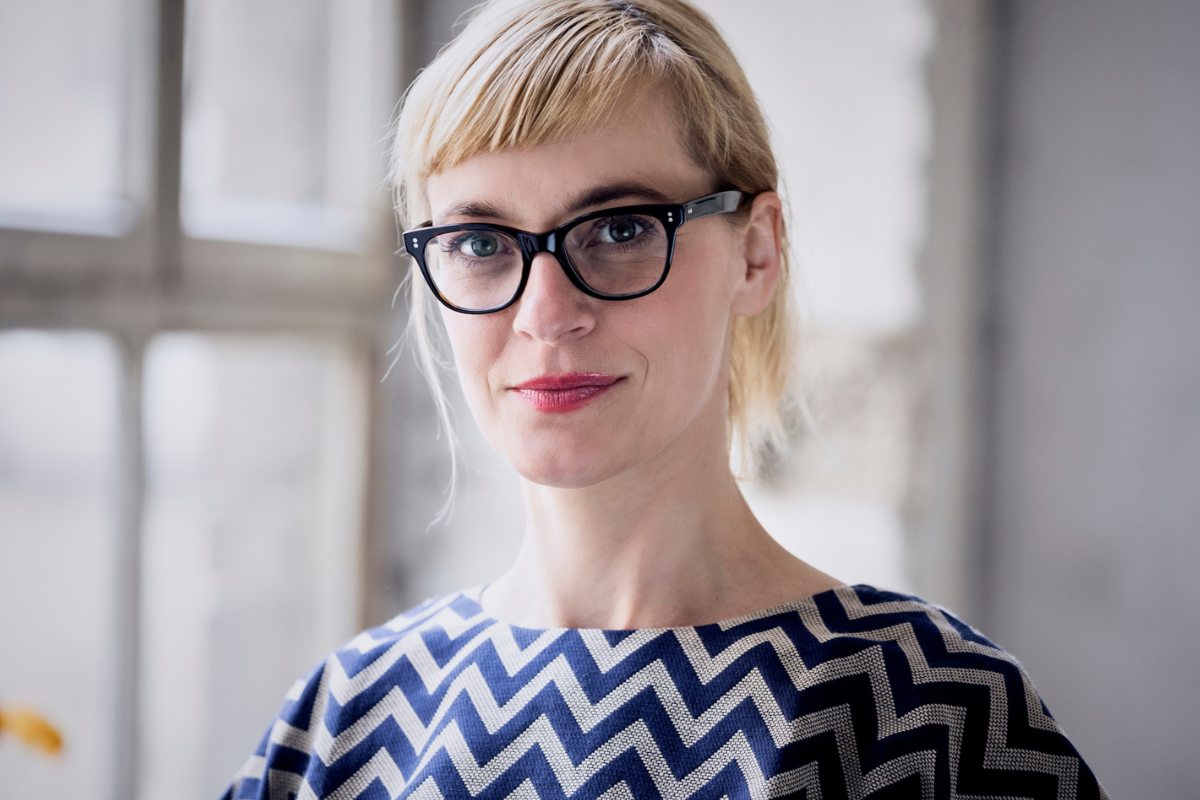 pewna siebie kobieta