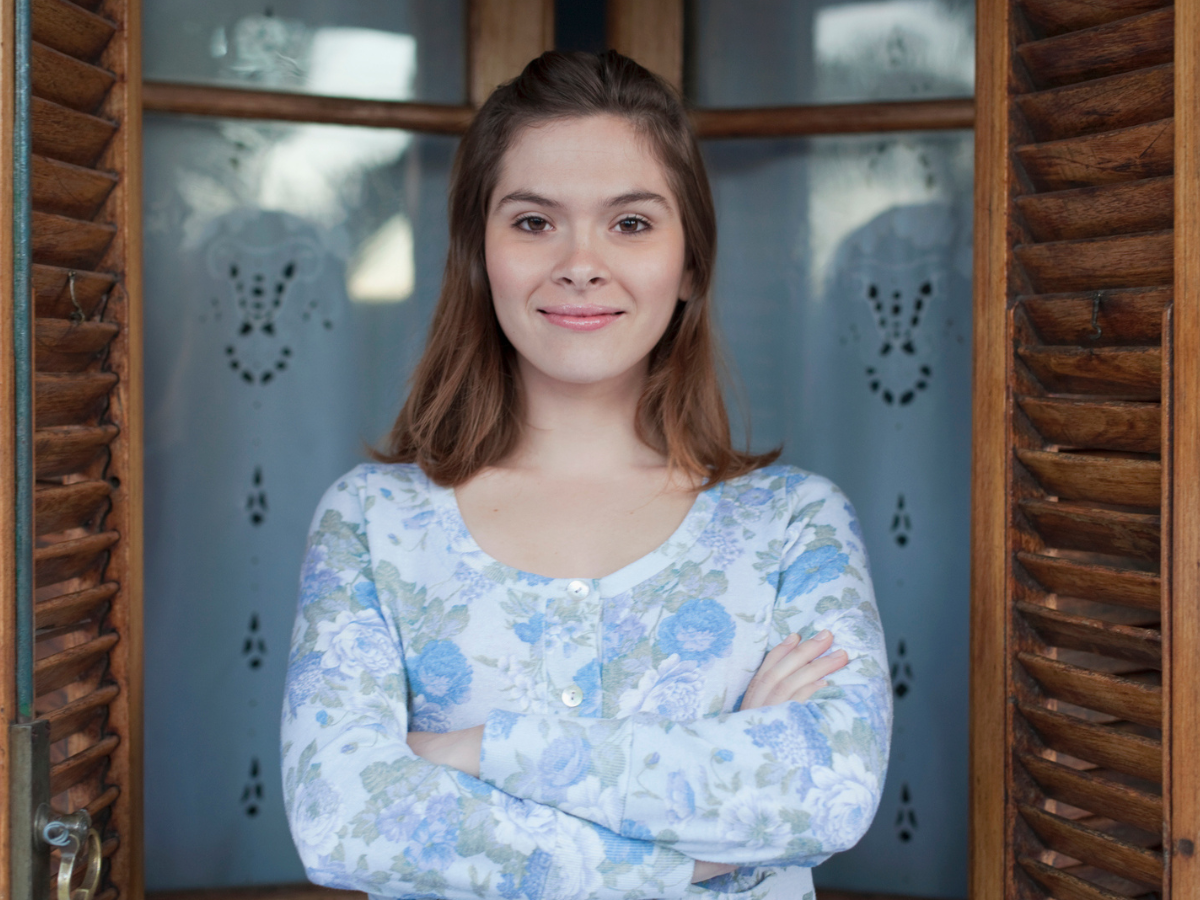 pewna siebie dziewczyna