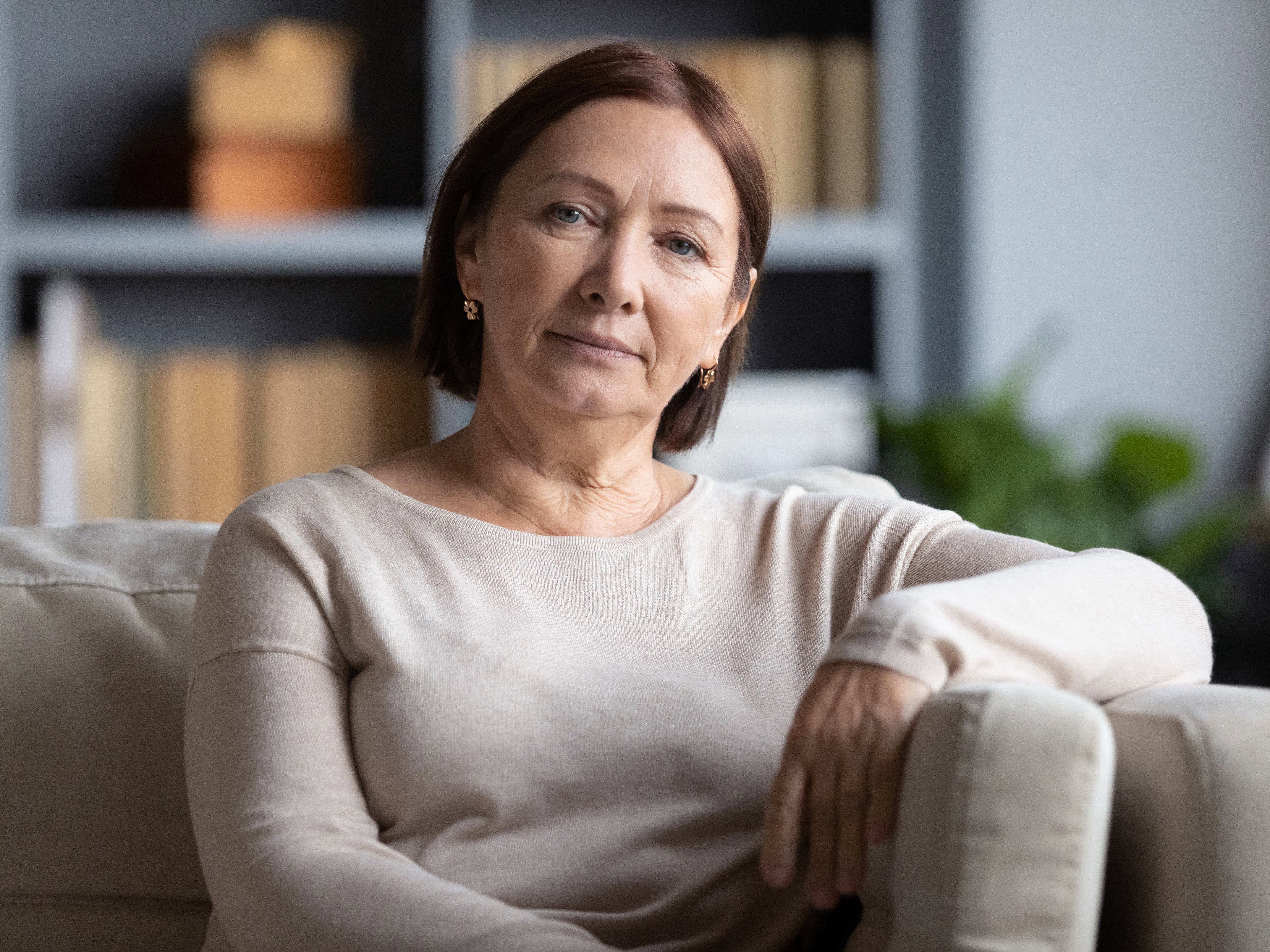 starsza kobieta