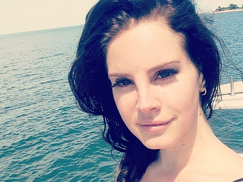 Lana Del Rey - "Get High by the beach"