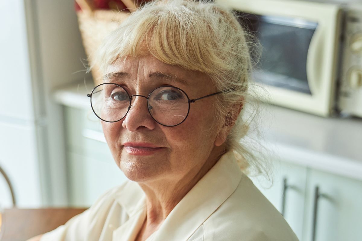 Starsza kobieta