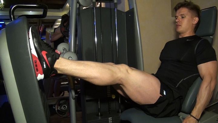 Maszyna Leg Press - jak poprawnie ćwiczyć na siłowni