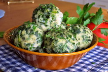 kluseczki gnocchi ze szpinakiem