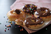 Pączki pieczone z polewą