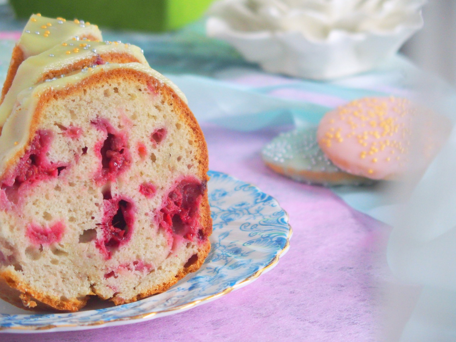 Babka z malinami