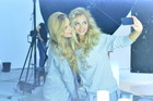 Backstage świątecznej sesji Sabriny Pilewicz - moda jesień 2014