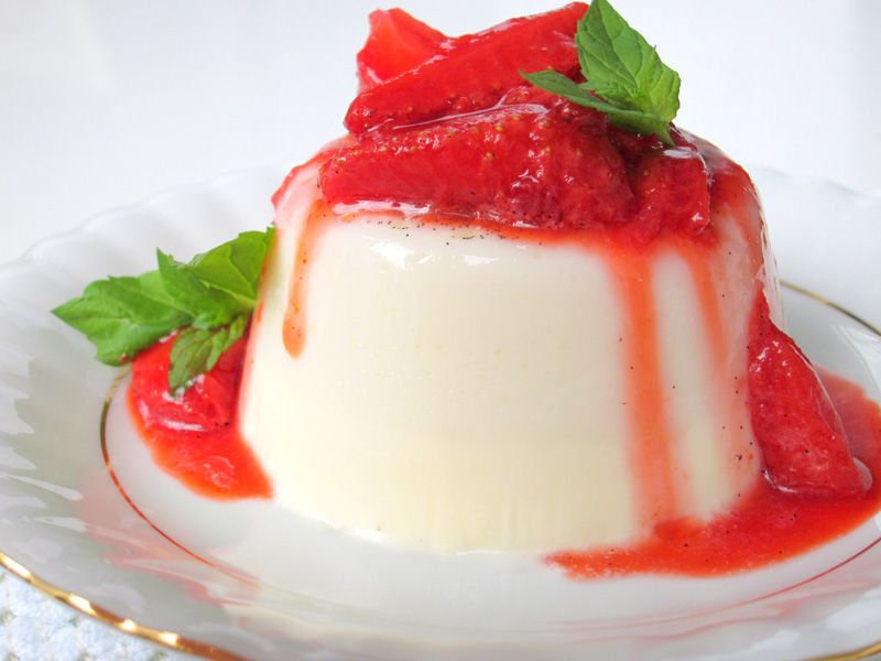 panna cotta przepis, jak zrobić panna cottę z owocami, przepis video na panna cottę