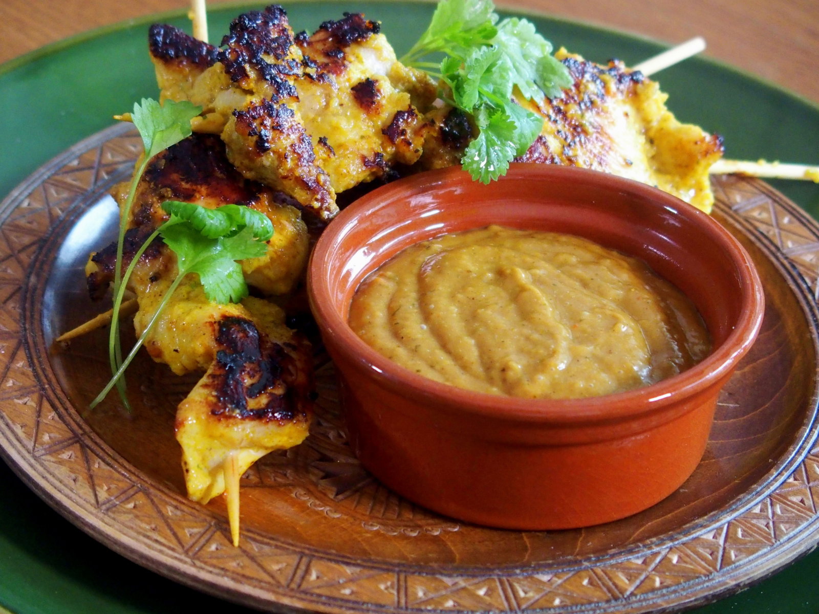 Satay z sosem orzechowym