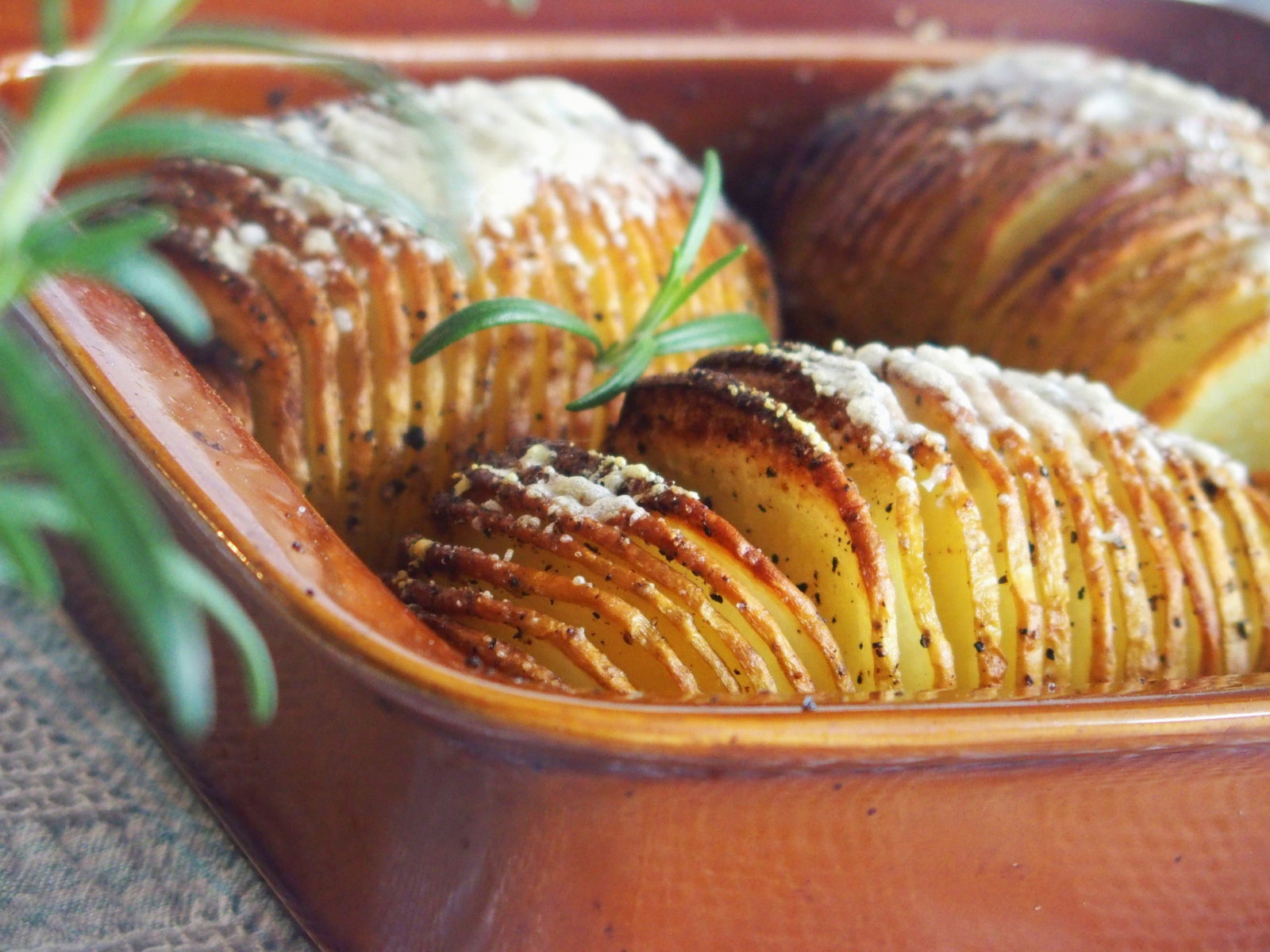 Ziemniaki Hasselback