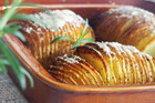 Ziemniaki Hasselback