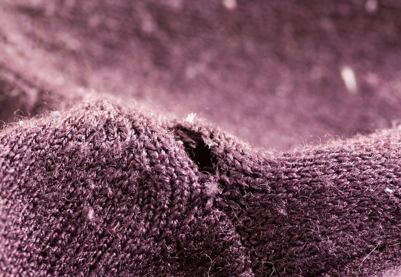 sennik stary sweter