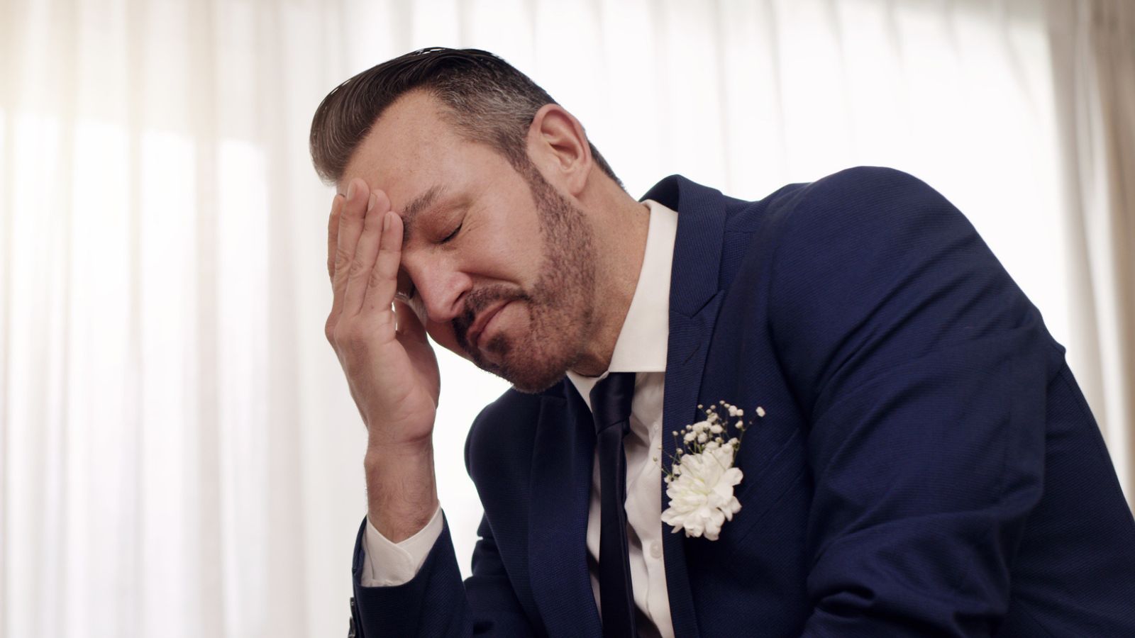 mężczyzna 30+ załamany
