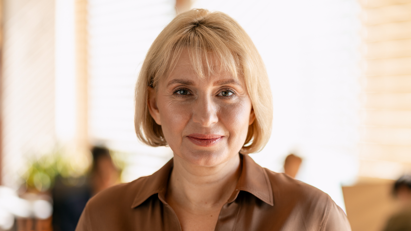 pewna siebie kobieta