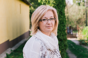 poważna kobieta