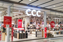 Sneakersy Clara Barson z CCC