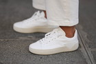 Sneakersy dla 70-latki